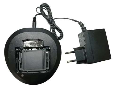 Anúncio: Carregador YAESU/VERTEX CD-58
